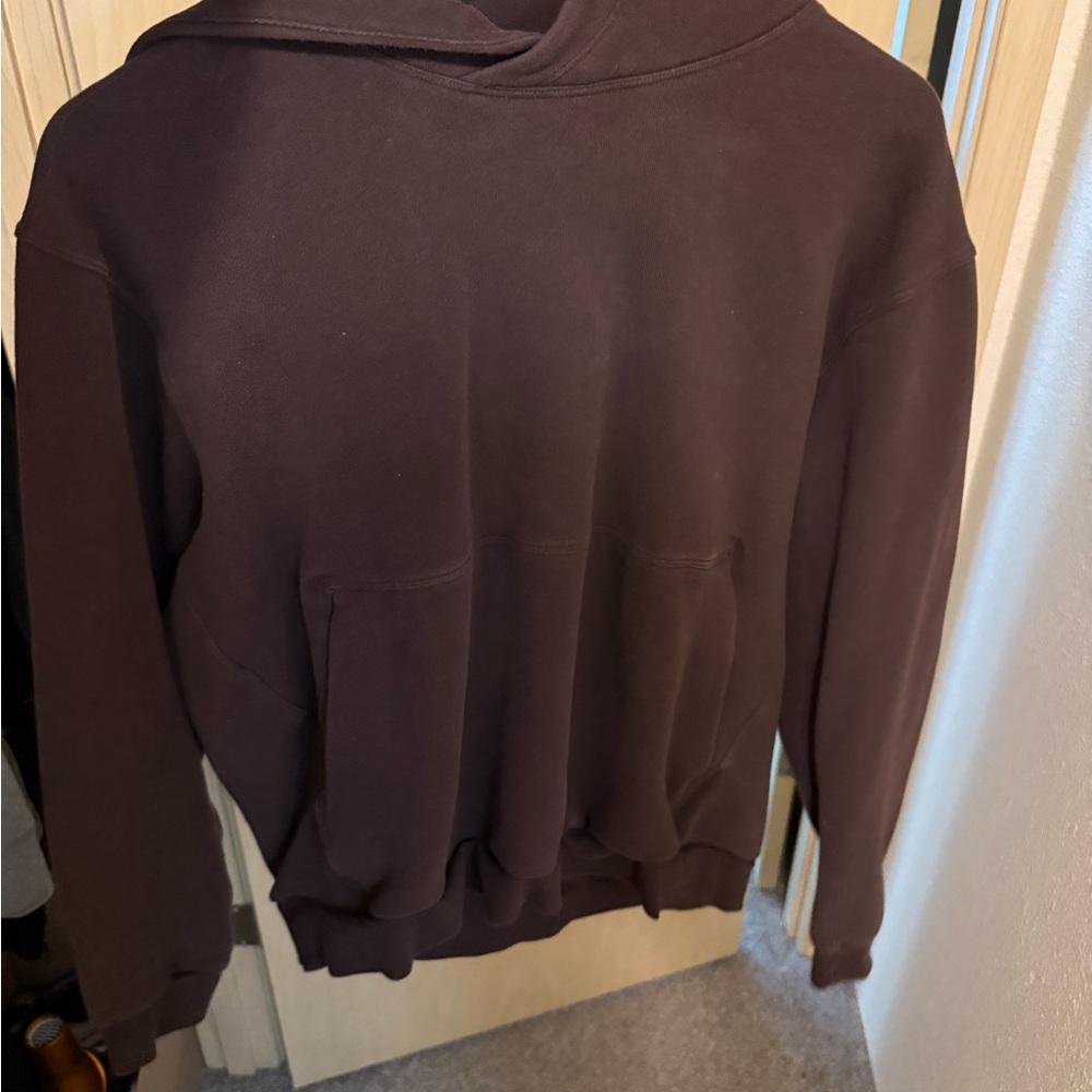 Lululemon - Men’s Dark Brown Hoodie - Large
